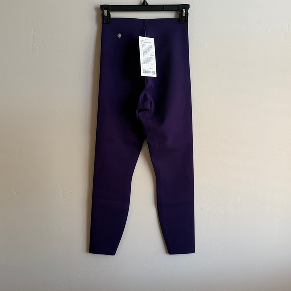 NWT Lululemon Glow Up SHR Tight 25” Purple – Size 6 - Picture 3 of 3
